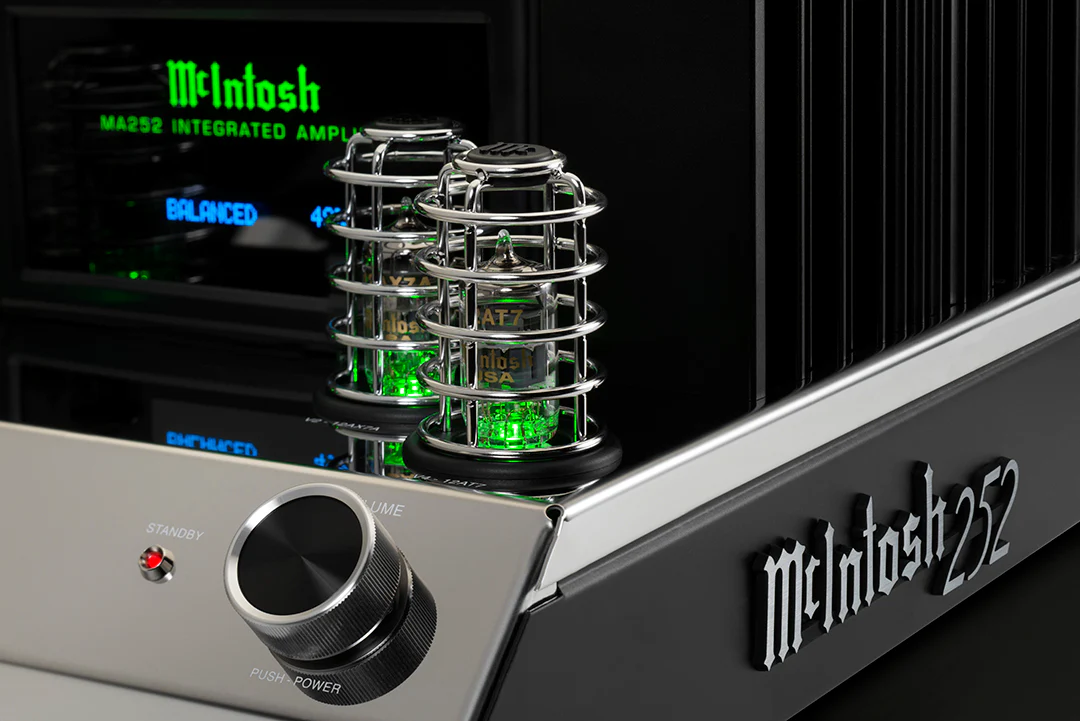 McIntosh MA252 Integrated Amplifier - Image 6